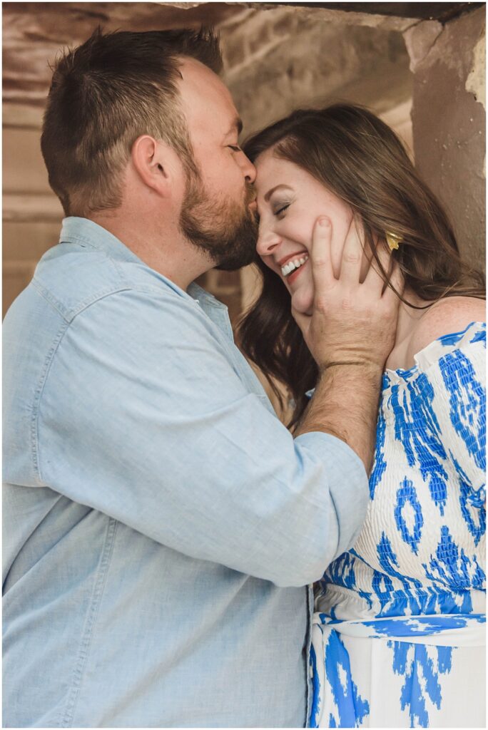 Atlanta wedding photographer photographs engagement session in downtown Savannah Georgia